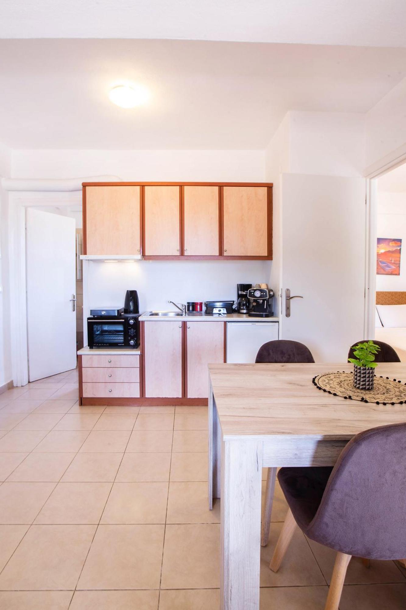 Romanos Beach Villas Екстер'єр фото