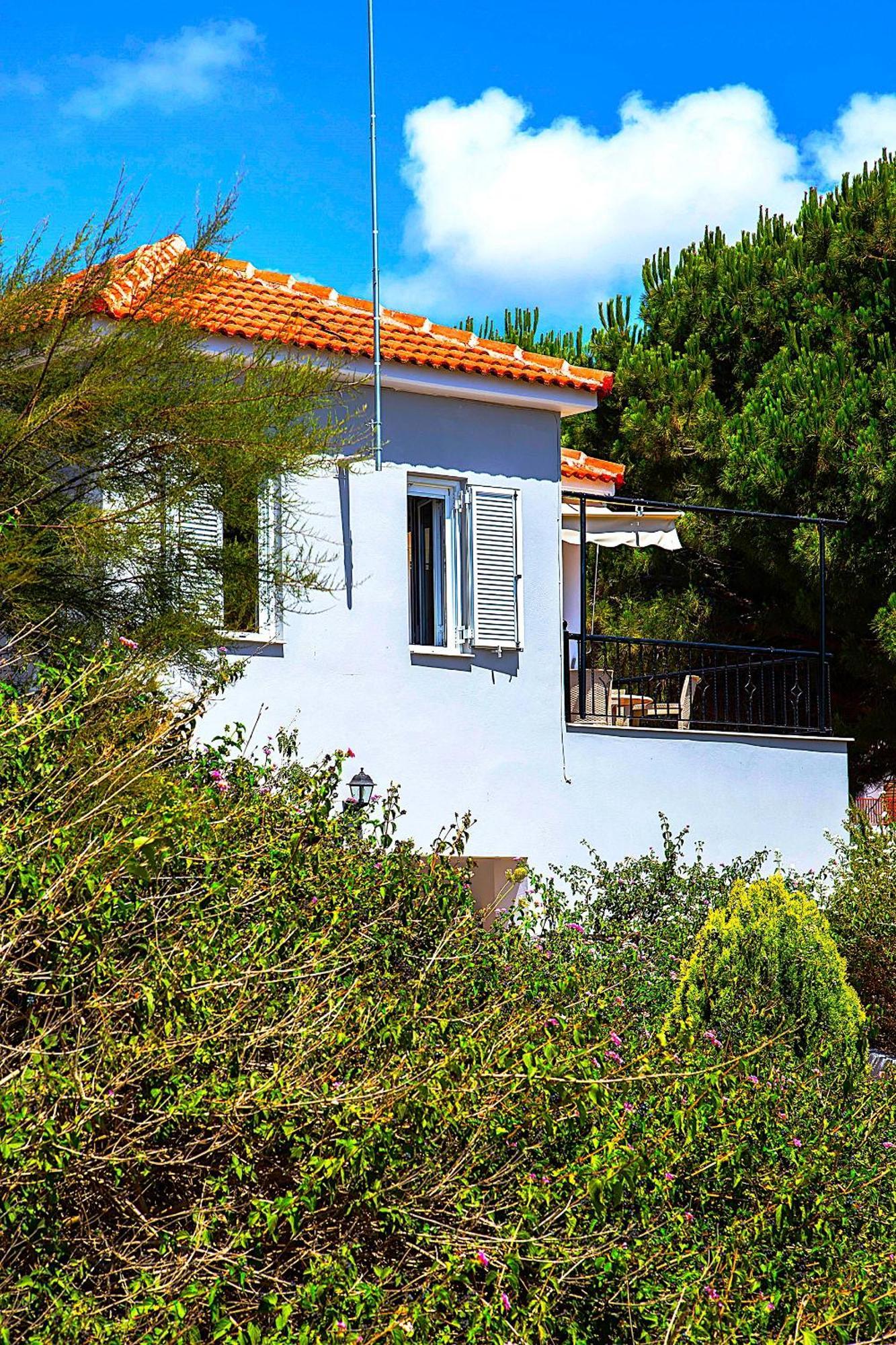 Romanos Beach Villas Екстер'єр фото