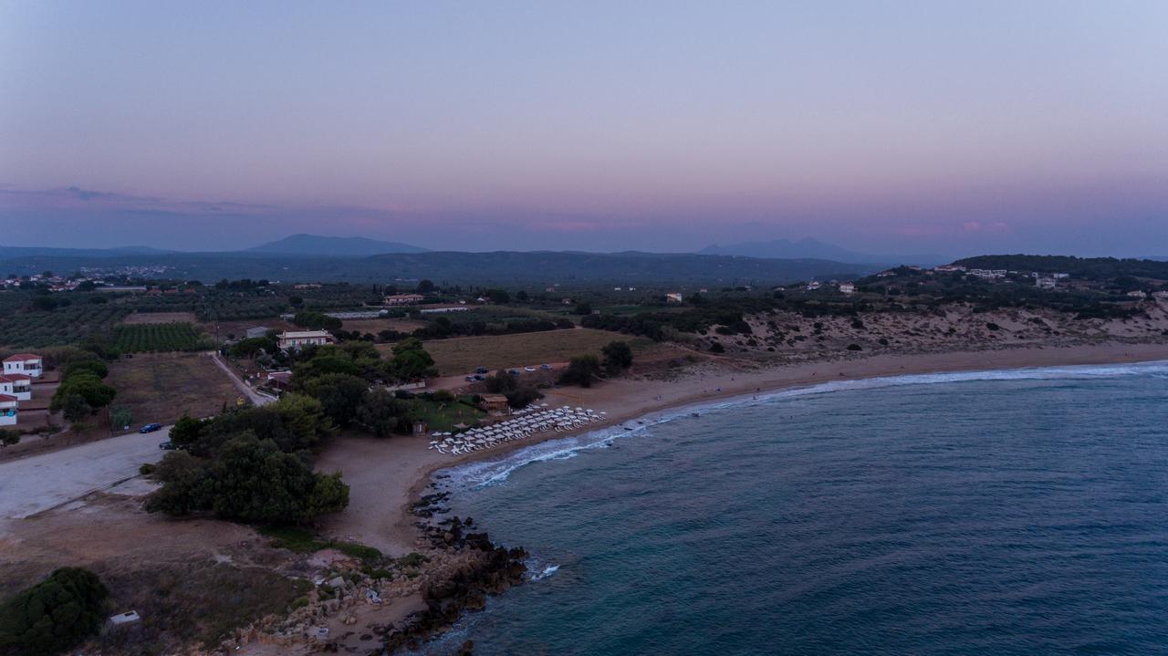 Romanos Beach Villas Екстер'єр фото