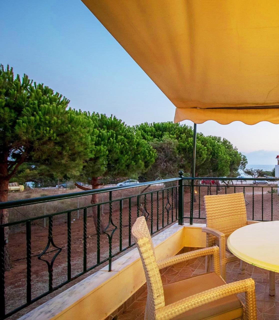 Romanos Beach Villas Екстер'єр фото