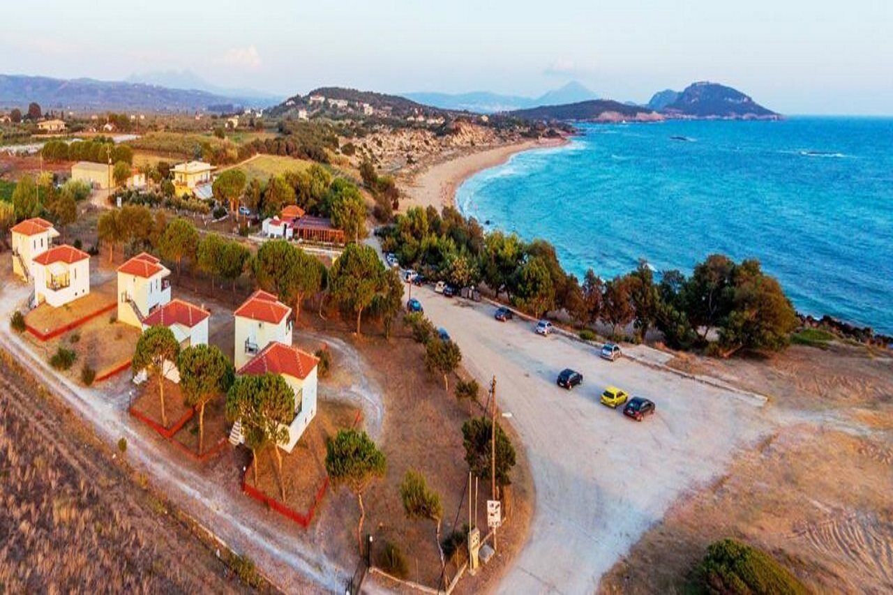 Romanos Beach Villas Екстер'єр фото