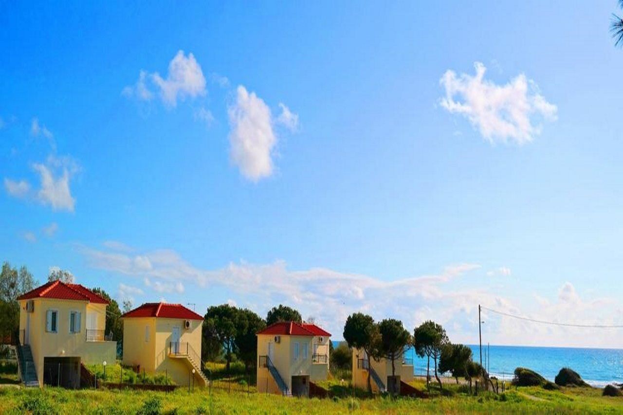 Romanos Beach Villas Екстер'єр фото